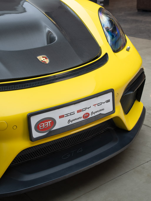 Porsche 718 Cayman Exterior Image