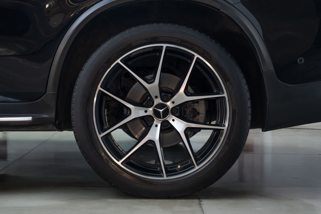 Mercedes AMG GLC 43 Coupe Exterior Image