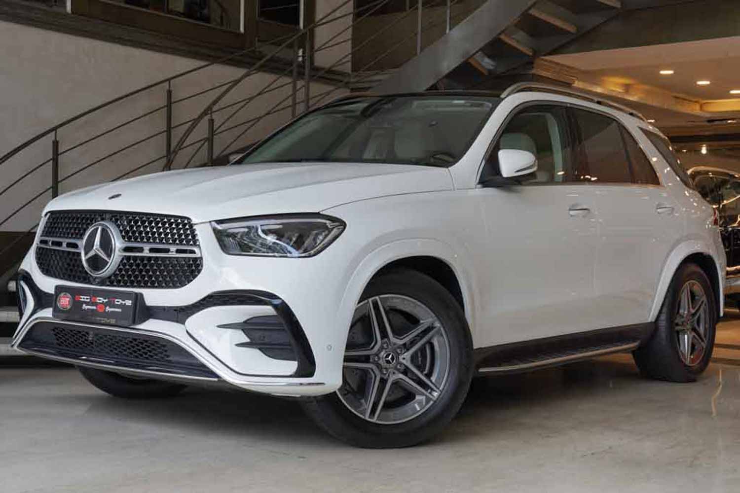 Mercedes Benz GLE 450 AMG Line Exterior Image