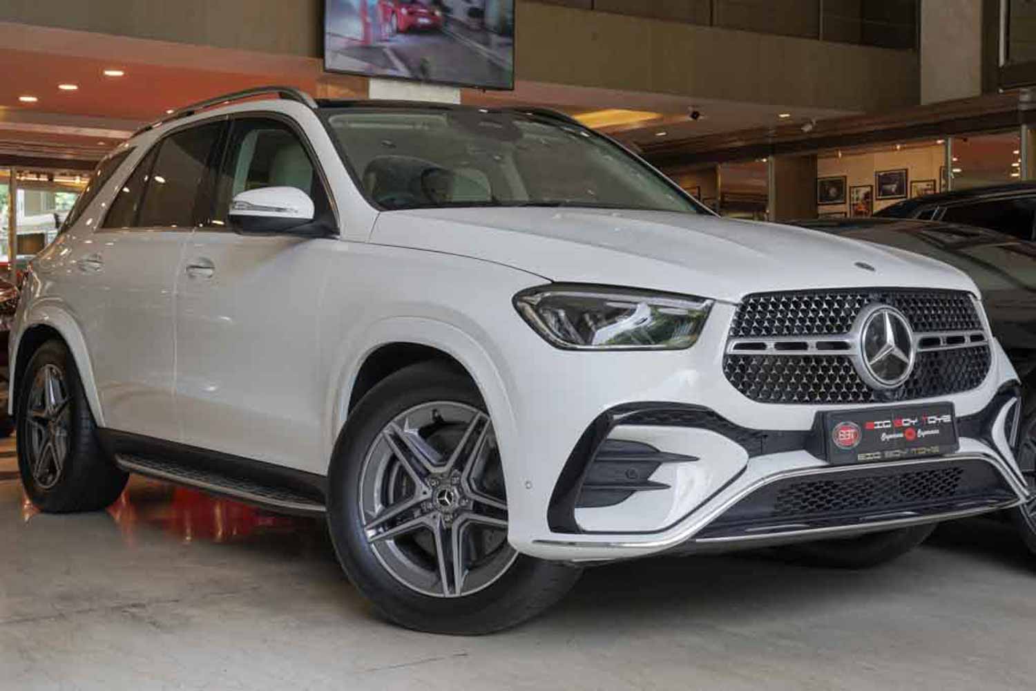 Mercedes Benz GLE 450 AMG Line Exterior Image