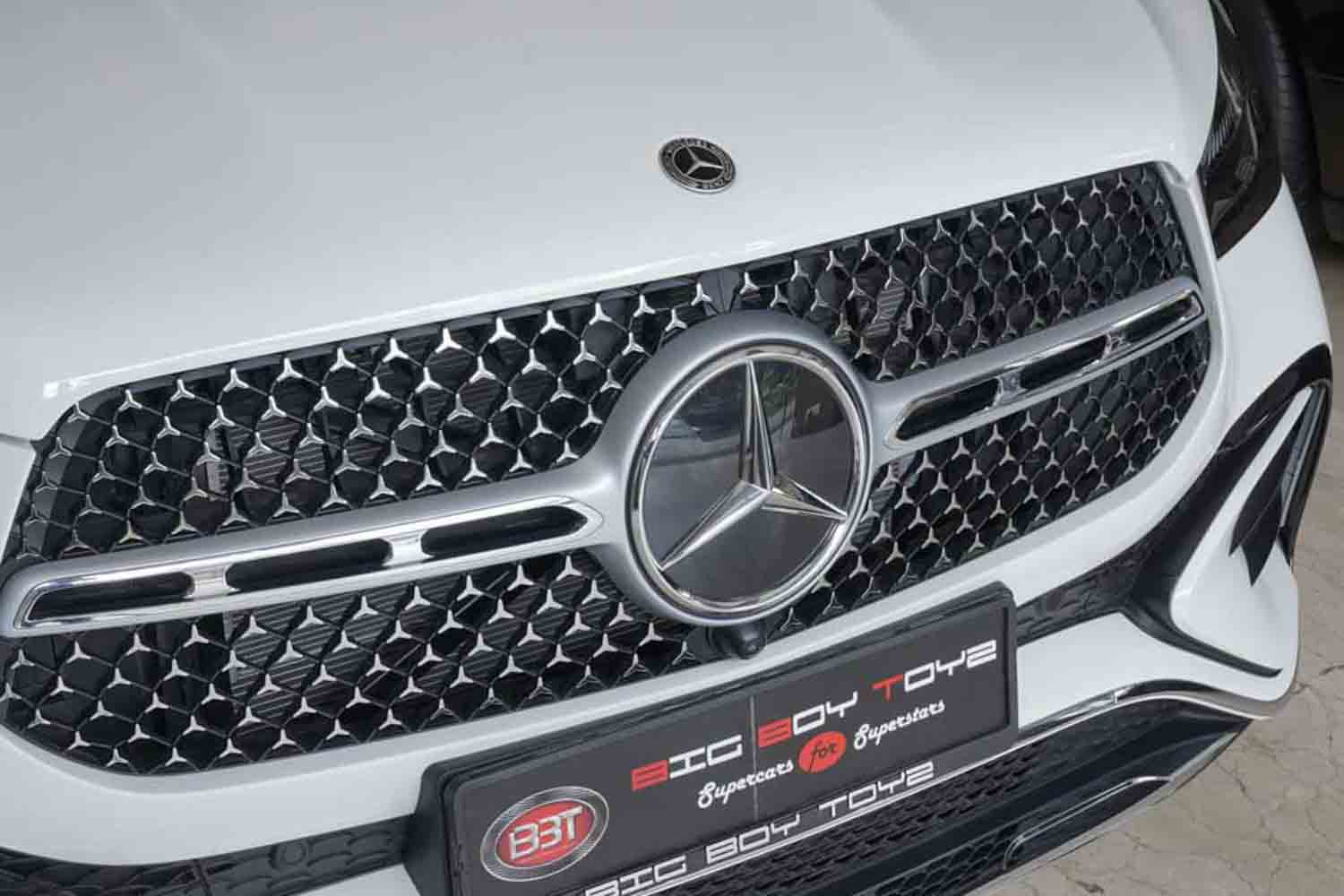 Mercedes Benz GLE 450 AMG Line Exterior Image