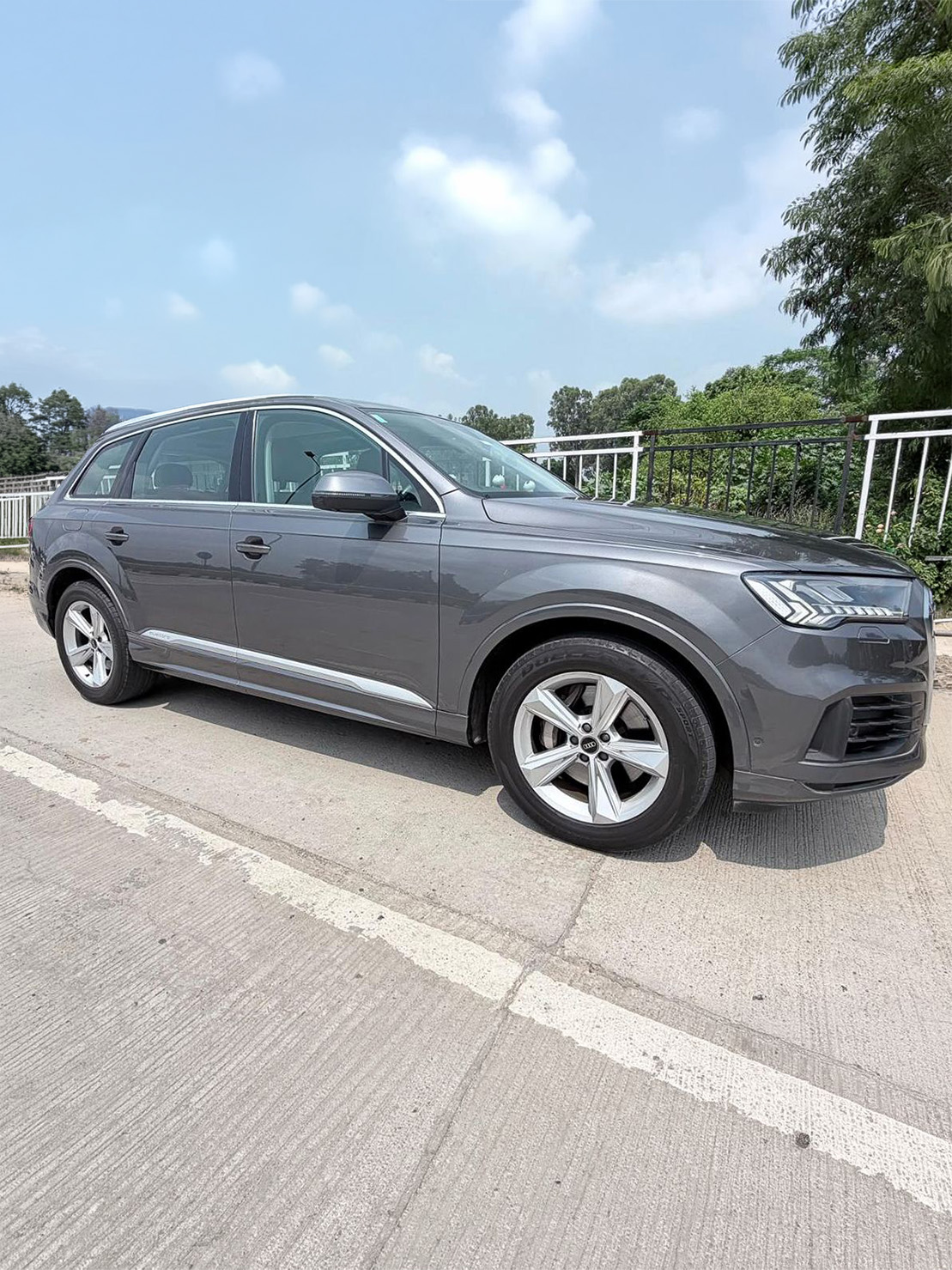 Audi Q7 Technology Exterior Image
