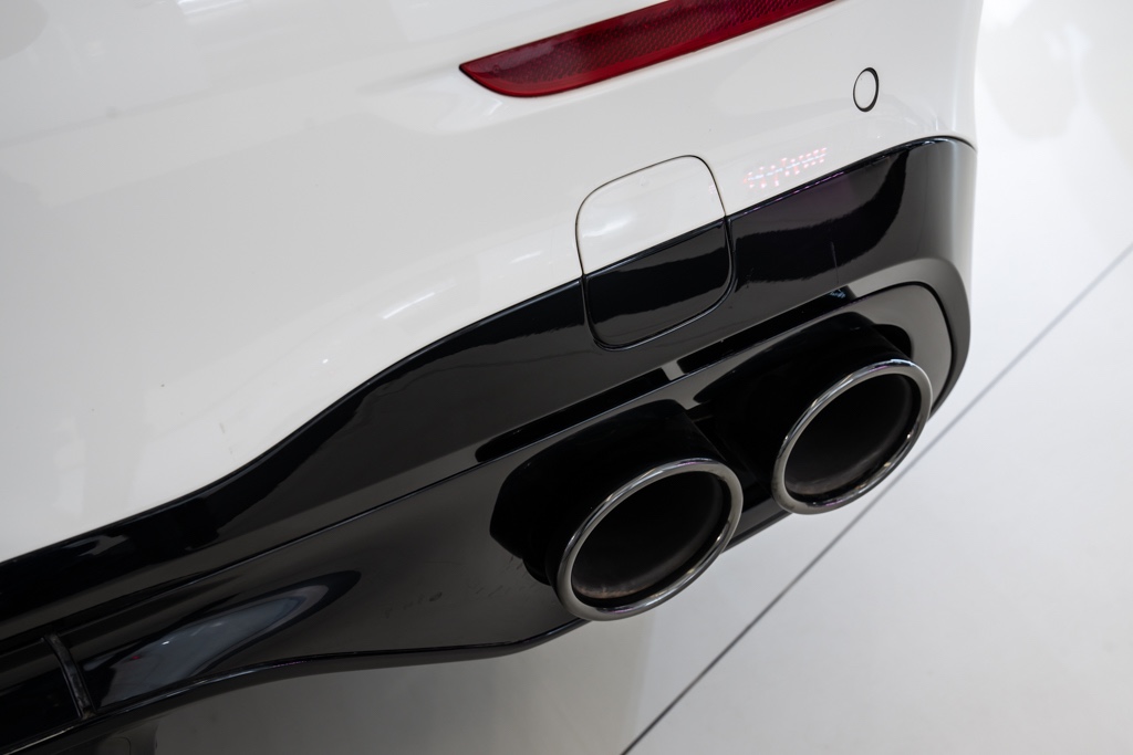 MERCEDES AMG C43 4MATIC Exterior Image
