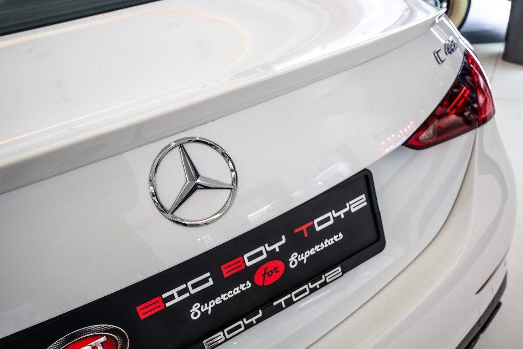 MERCEDES AMG C43 4MATIC Exterior Image