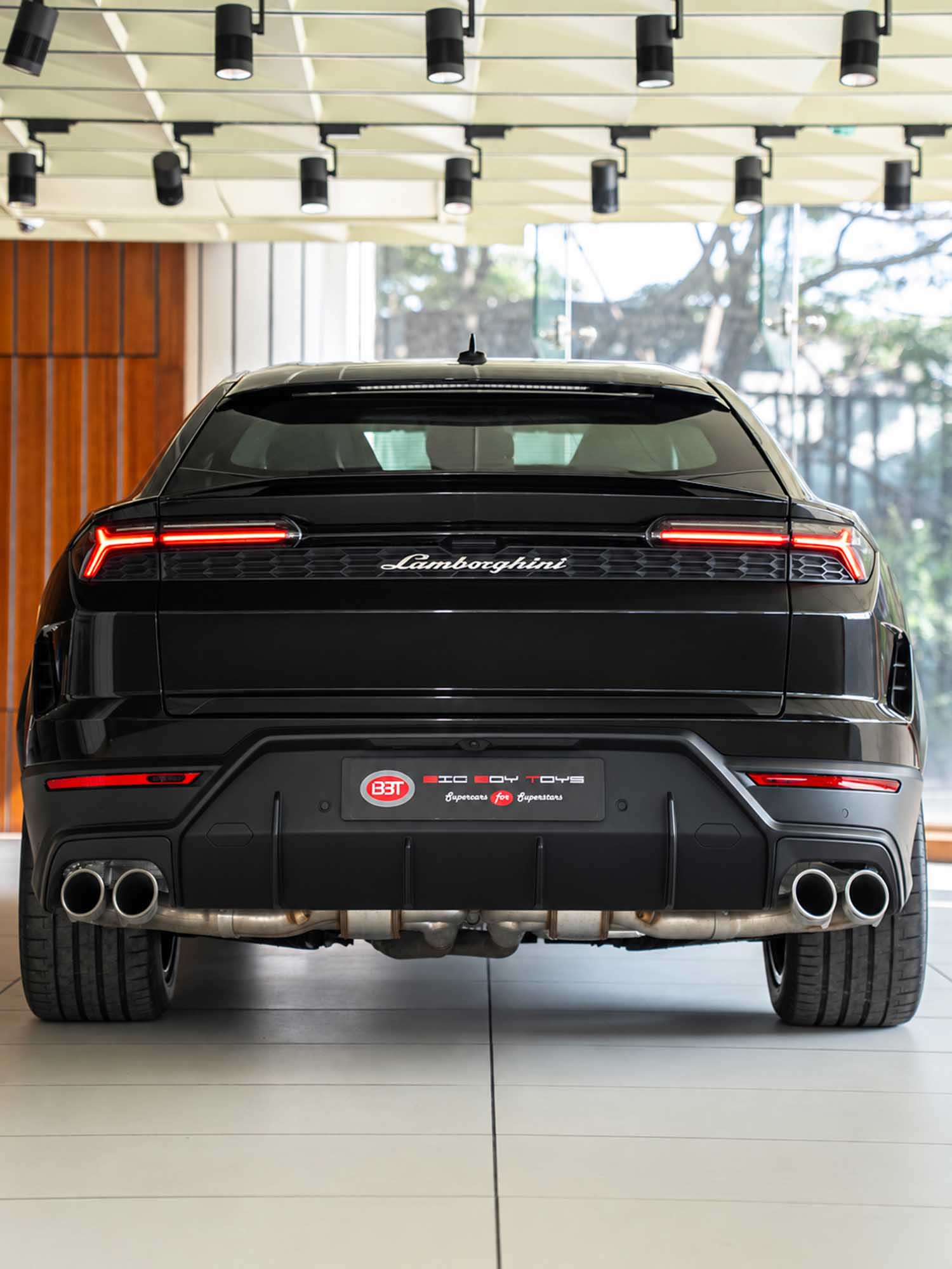 Lamborghini Urus SE Exterior Image