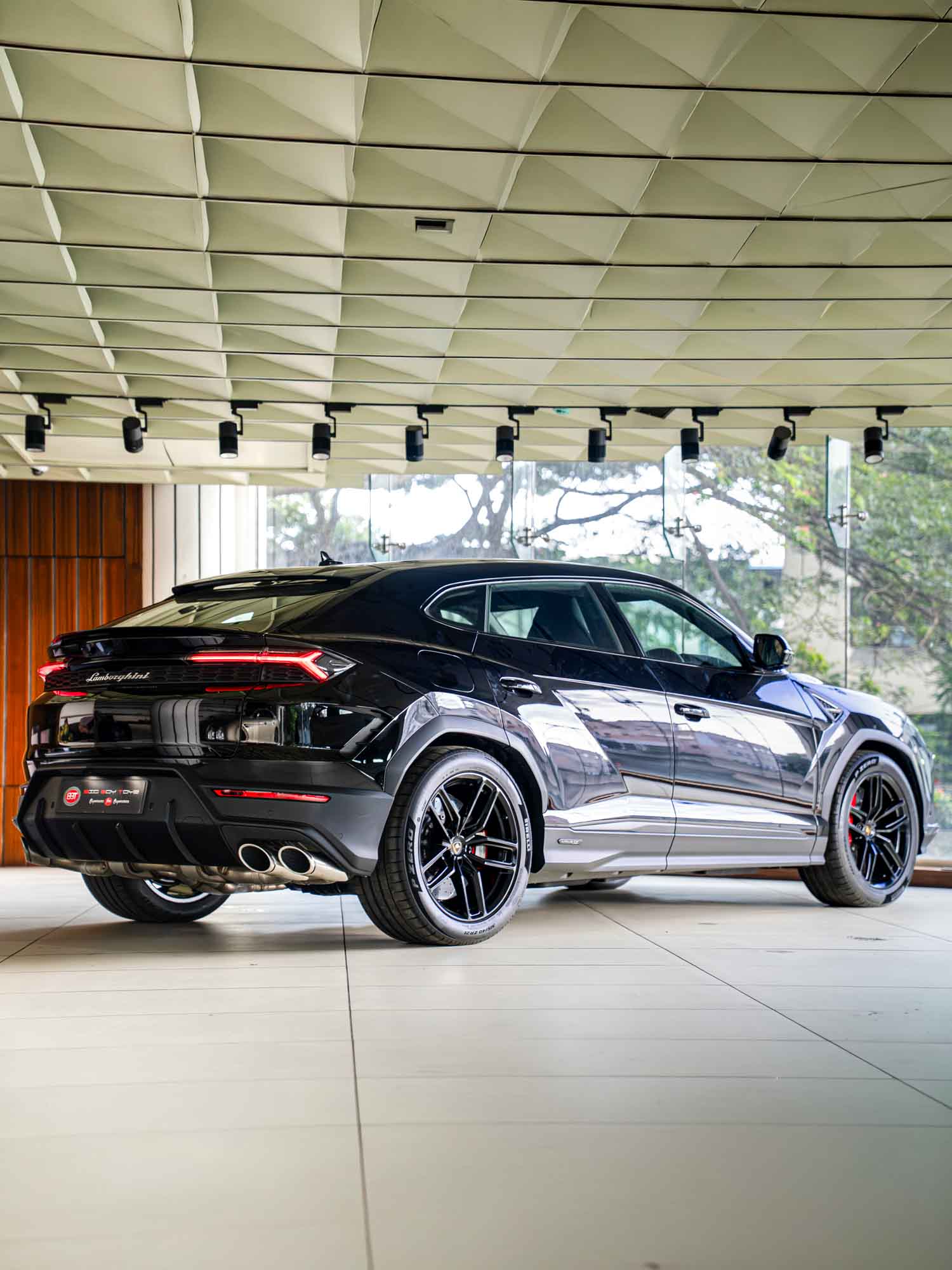 Lamborghini Urus SE Exterior Image