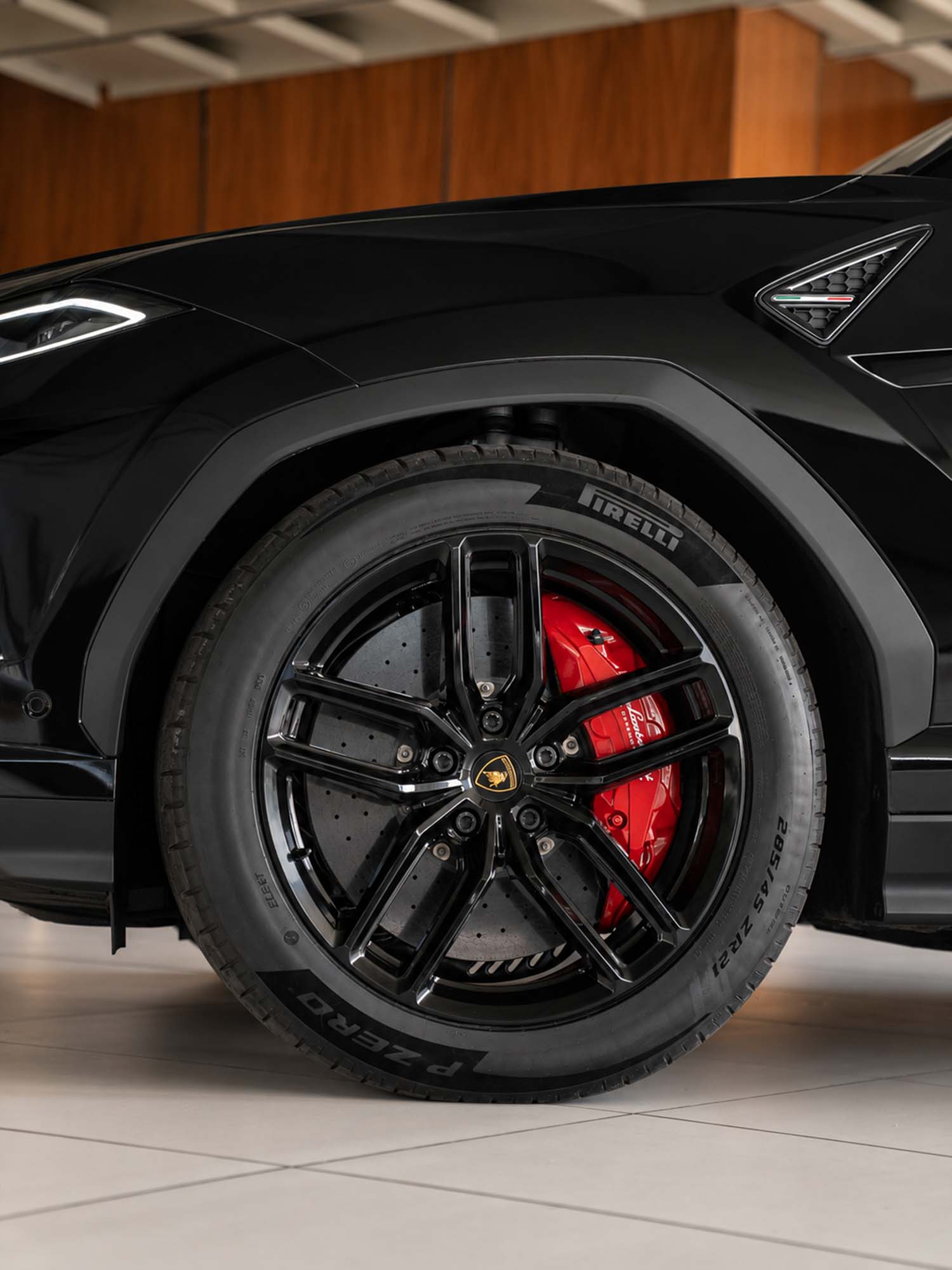 Lamborghini Urus SE Exterior Image