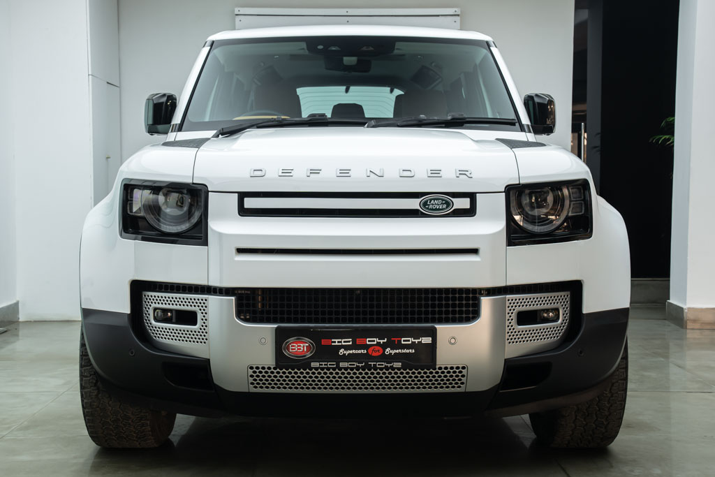 Land Rover Defender 110 P300 HSE