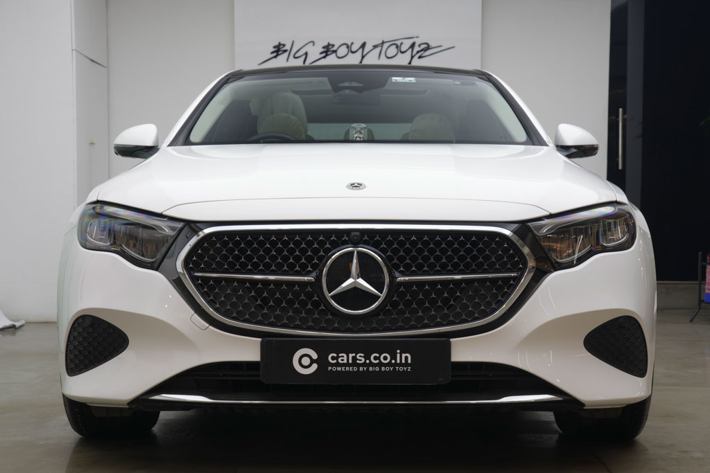 Mercedes Benz E200